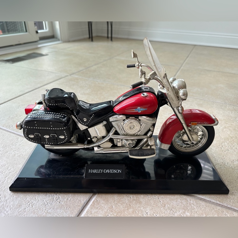 Harley-Davidson Red Motorcycle Phone
